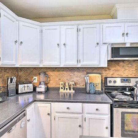 Charming Hampton Home With Yard 2 Mi To Beach! 外观 照片